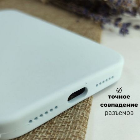 Накладка IPhone 11 silicone case голубое небо
